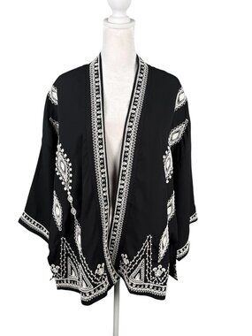 Chico's S/M Black Woven Embroidered Open Front Short Kimono Covering Ruana